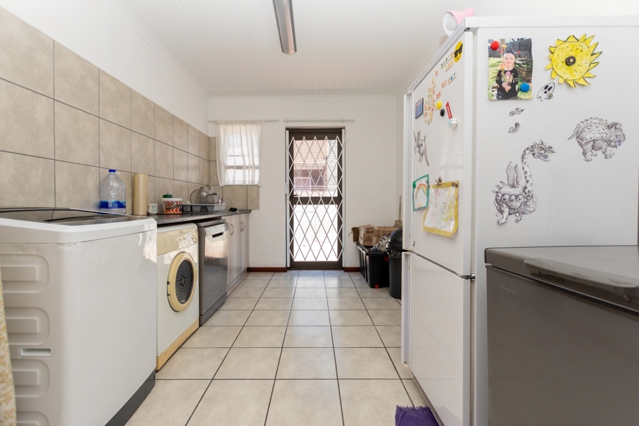 3 Bedroom Property for Sale in Laaiplek Western Cape